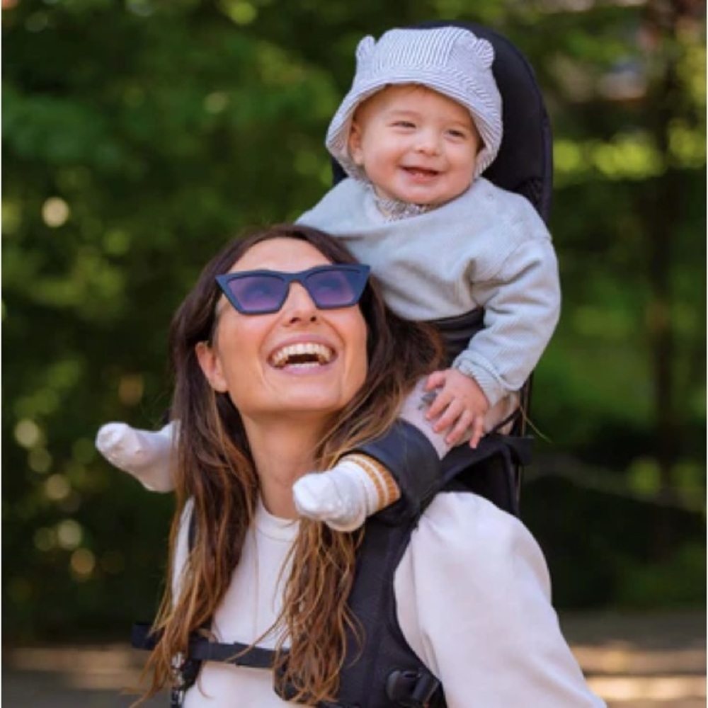MiniMeis G4 Shoulder Carry Backpack